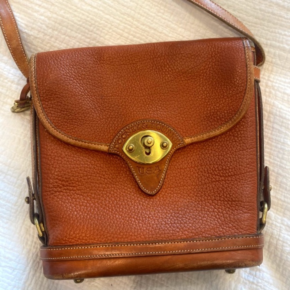Dooney & Bourke Cross Body Pebbled Leather Vintage Purse
